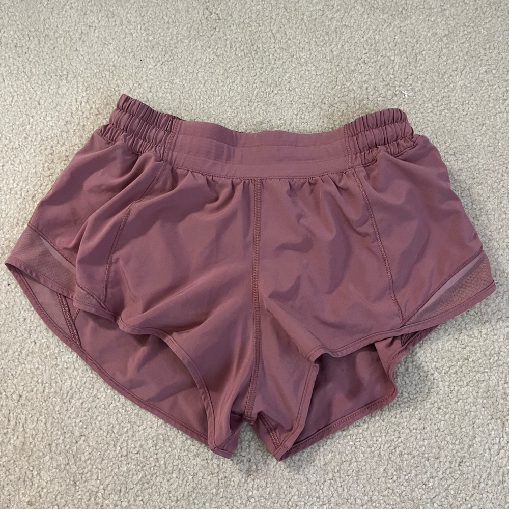 Lululemon Hotty Hot Short 2.5’’